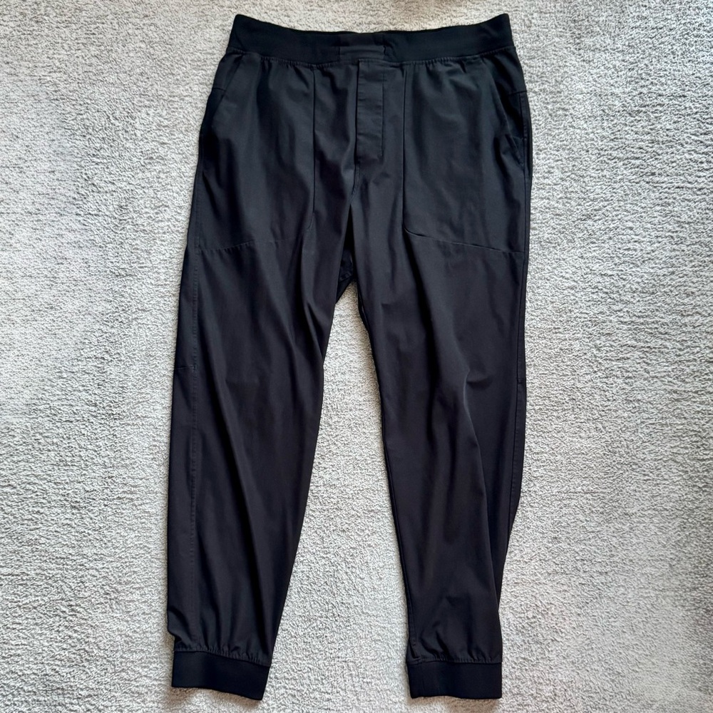 Men’s Lululemon ABC Jogger Pant standard fit (30" inseam)